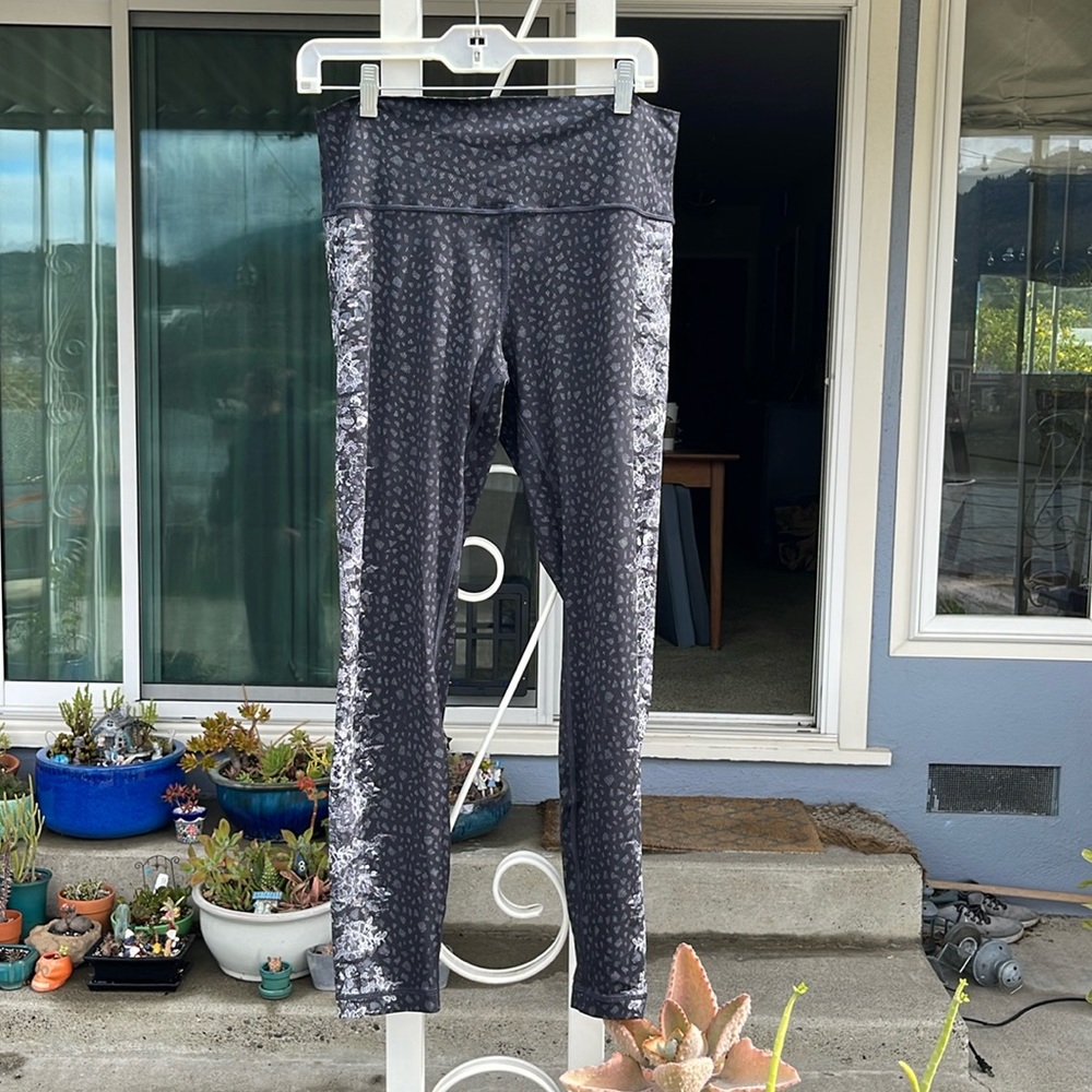 New Without Tags, leggings by Lululemon in size 12